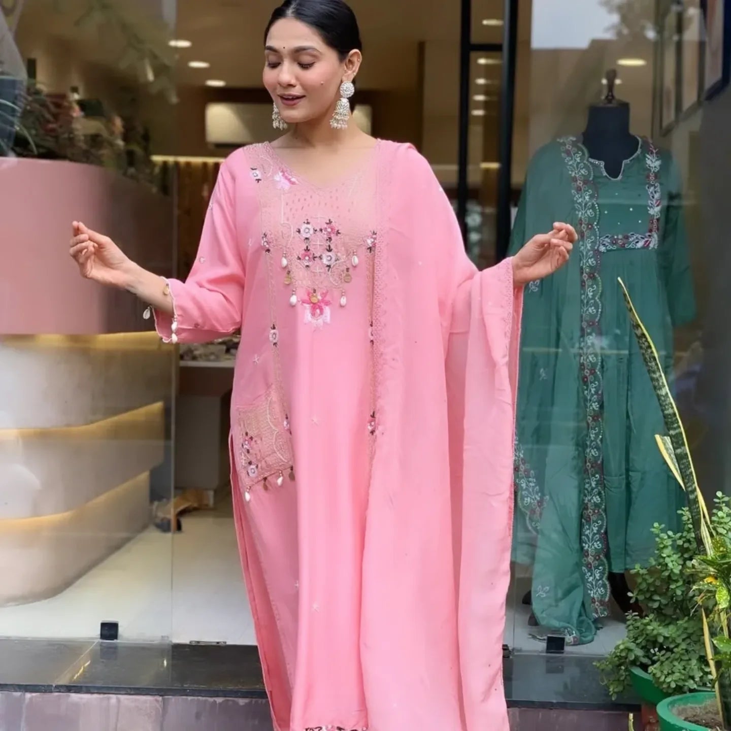 💖🌸 NEW RAYON ANARKALI KURTA SET IN ELEGANT PINK 🌸💖