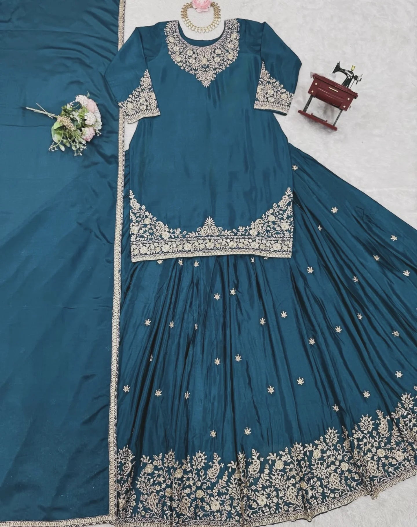💙👑 NEW DESIGNER PARTY WEAR – FANCY PURE SILK SET 👑💙