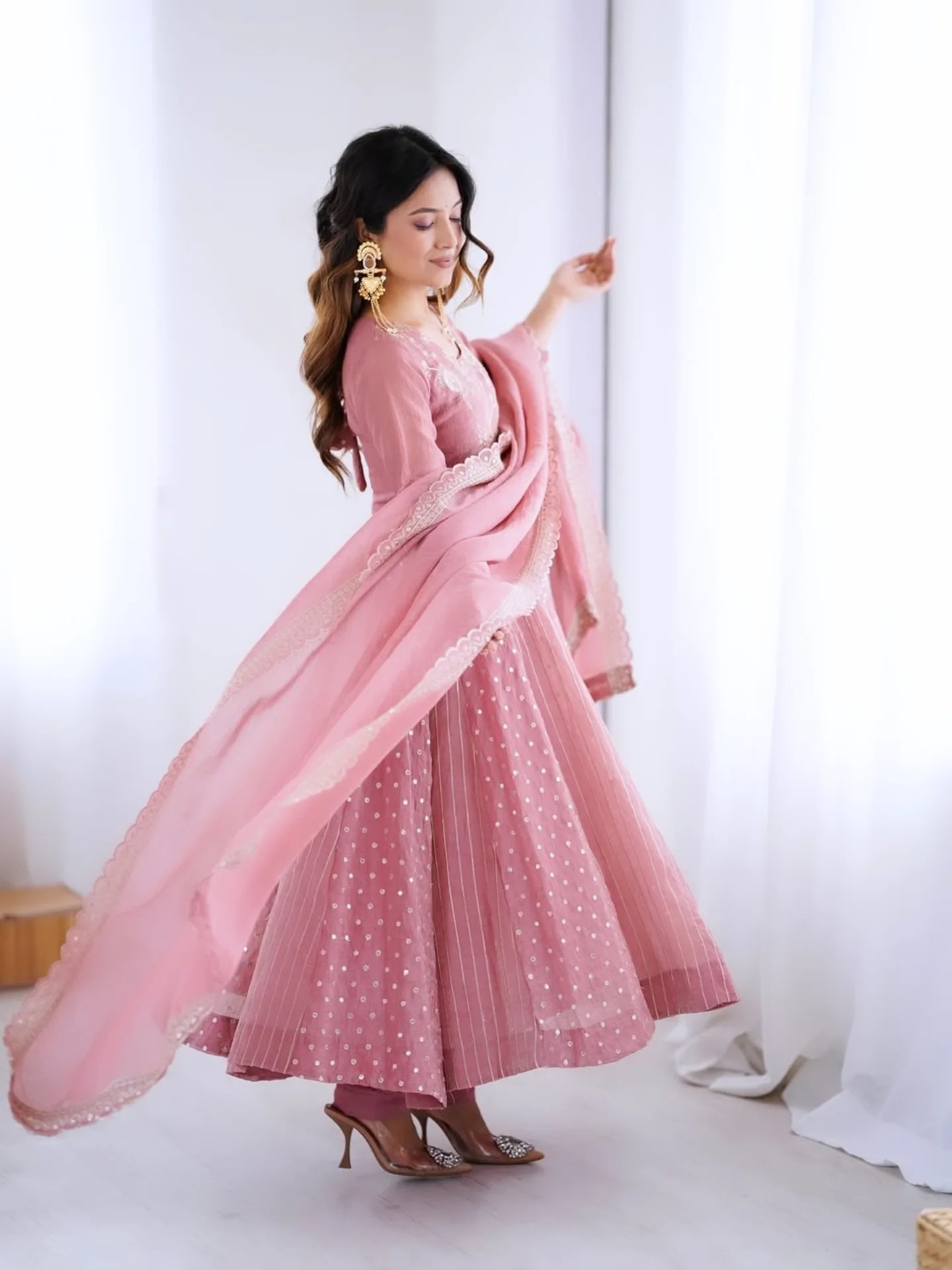 🌸💖 NEW PINK COLOR EMBROIDERY WORK GOWN SET 💖🌸